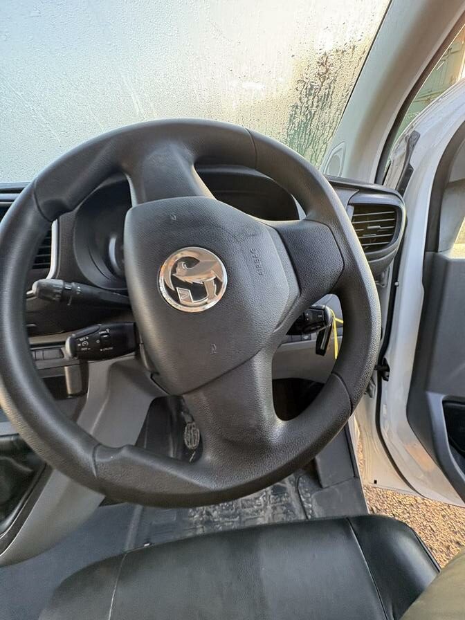 2021 Vauxhall Vivaro – Model: Vivaro 2900 Dynamic S/S – DP70CBV