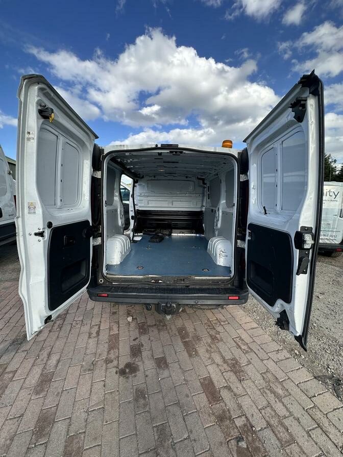 2017 Vauxhall Vivaro – Model: Vivaro  2900 CDTI – HY17ZDG