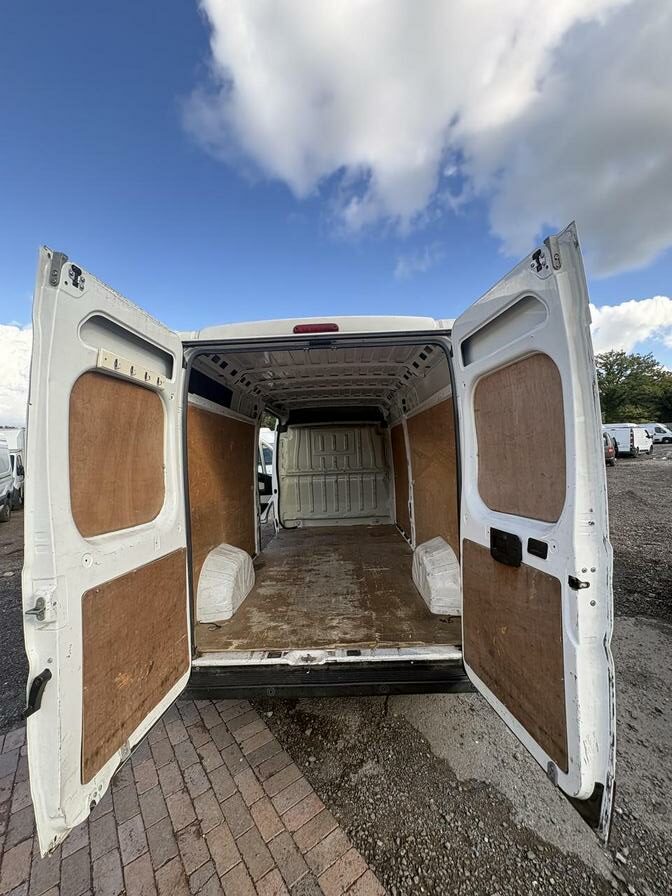 2019 Citroen Relay – Model: Relay 35 L3H2 Enterprise Blue HDi – CN19DXW