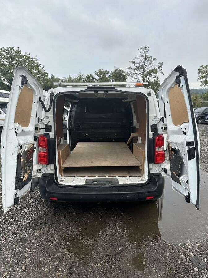 2019 Peugeot Expert – Model: Expert Professional Standard Blue HDi – NY19CNC