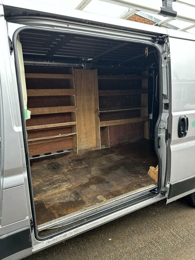 2022 Peugeot Boxer – Model: Boxer 335 S L2H1 Blue HDi – LM22CFE