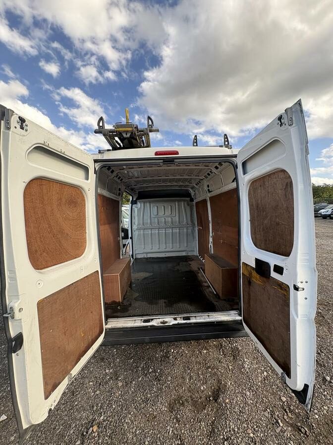 2019 Peugeot Boxer – Model: Boxer 335 Professional L2H2 Blue HDi – KP69RVL