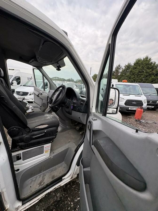 2017 Volkswagen Crafter – Model: Crafter CR35 TDI BlueMotion Technology – MD66UNP