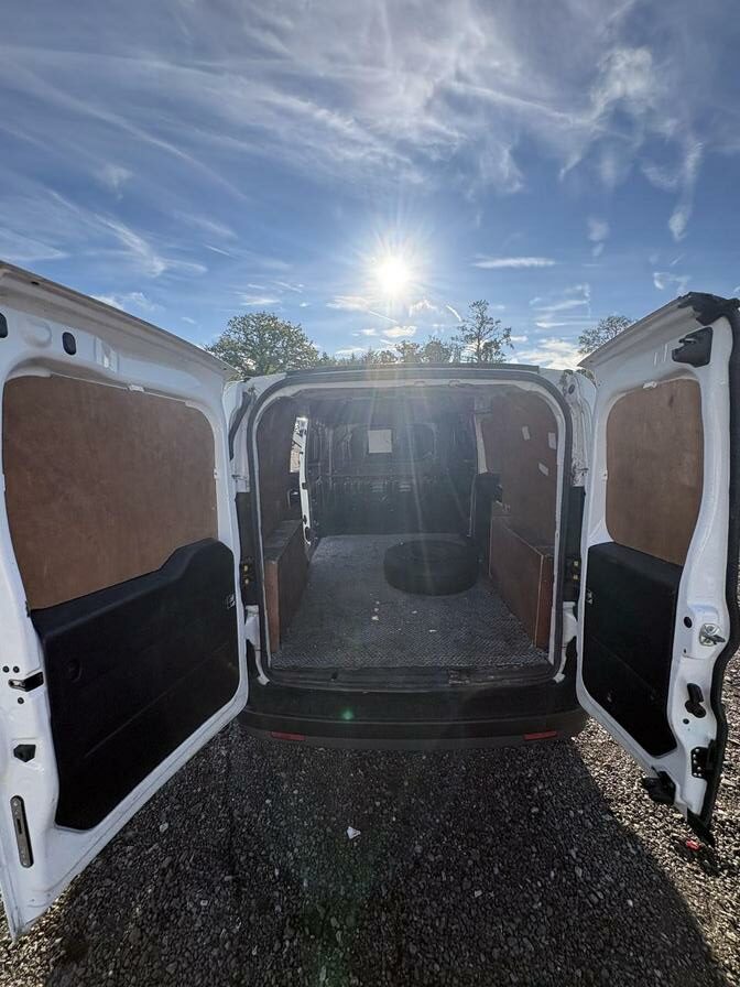 2018 Vauxhall Combo – Model: Combo 2300 CDTi – AP18MCS
