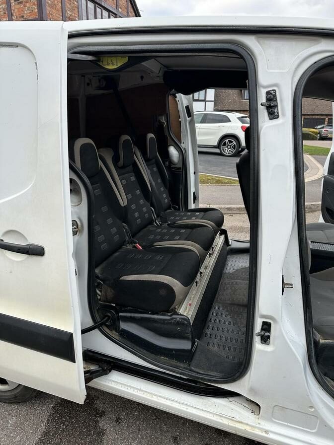2014 Peugeot Partner – Model: Partner CRC HDi – AF64WVE