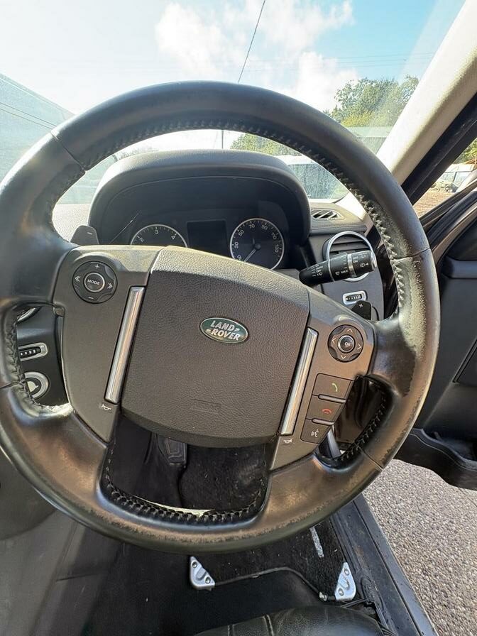 2012 Land Rover Discovery – Model: Discovery TDV6 Auto 210 – VE12FXO