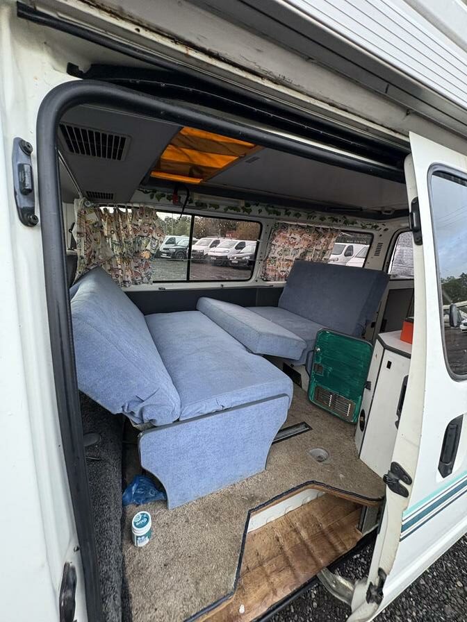 1995 Toyota HIAce – Model: Hiace – M545BSW