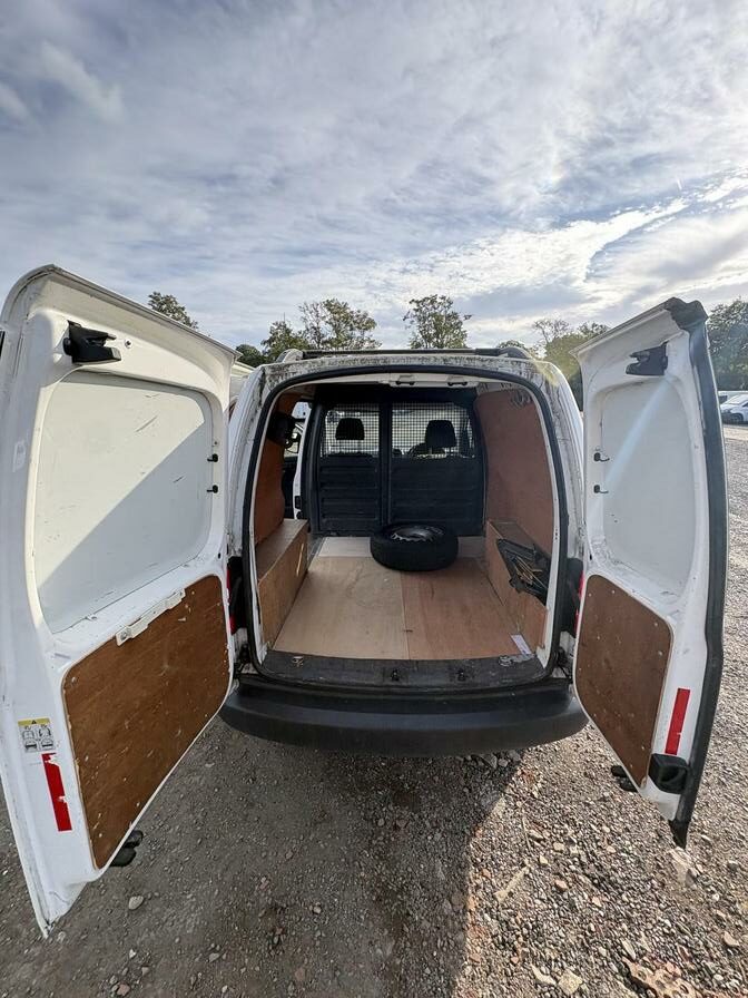 2015 Volkswagen Caddy – Model: Caddy C20 Startline TDI – GJ65GGZ