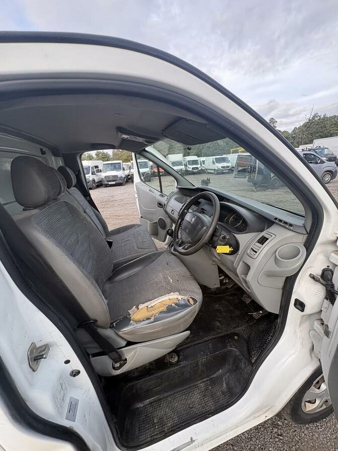 2013 Renault Trafic – Model: Trafic SL27 dCi – HN63WUT