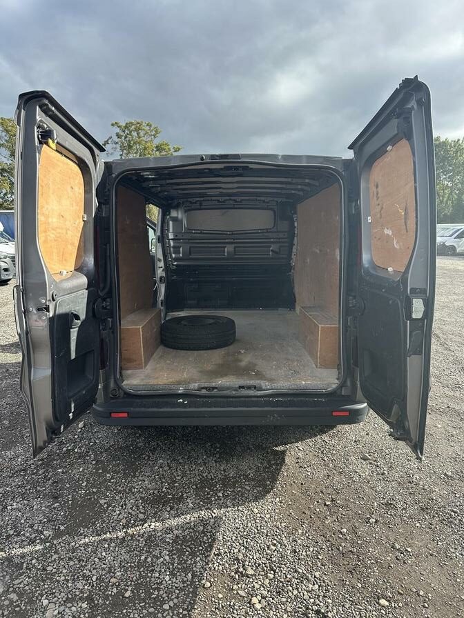 2018 Vauxhall Vivaro – Model: Vivaro  2900 Sportive CDTi – MM18JYC