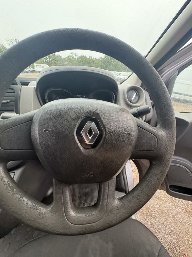 2015 Renault Trafic – Model: Trafic SL27 Business+ dCi – DN15HZT