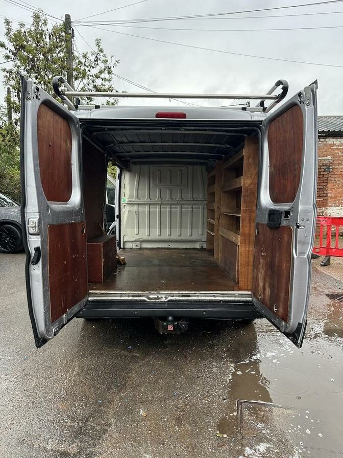 2022 Peugeot Boxer – Model: Boxer 335 S L2H1 Blue HDi – LM22CFE
