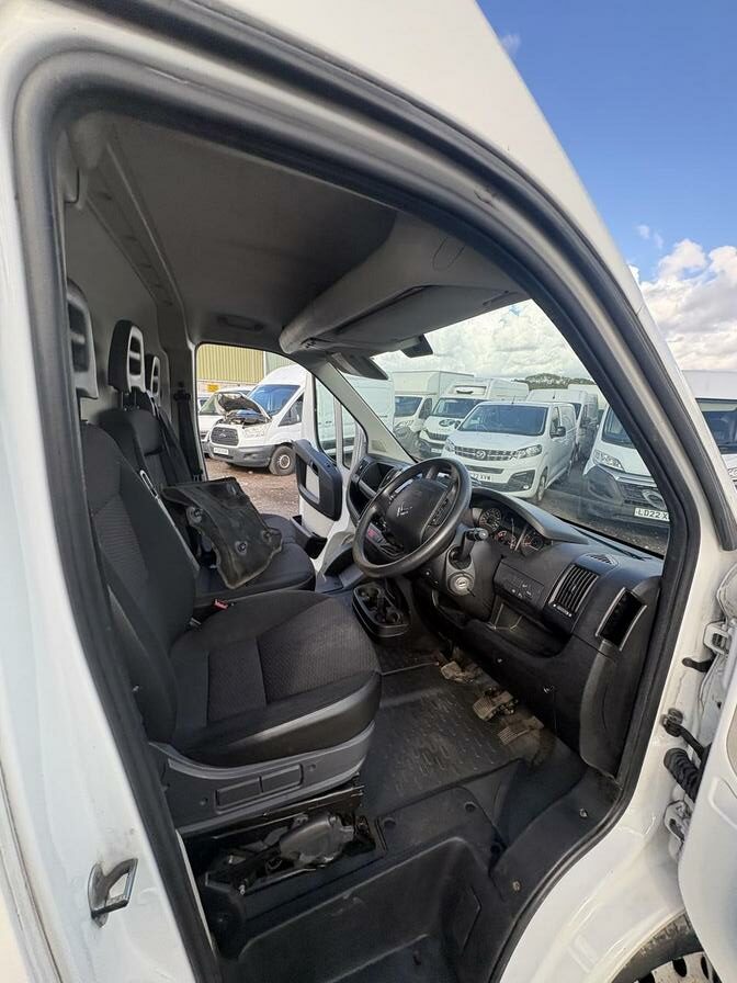 2019 Citroen Relay – Model: Relay 35 L3H2 Enterprise Blue HDi – CN19DXW