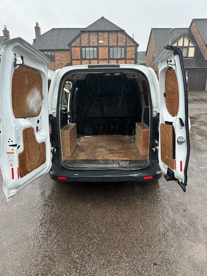 2016 Ford Transit Courier – Model: Transit Courier Trend TDCi – YE66VHO
