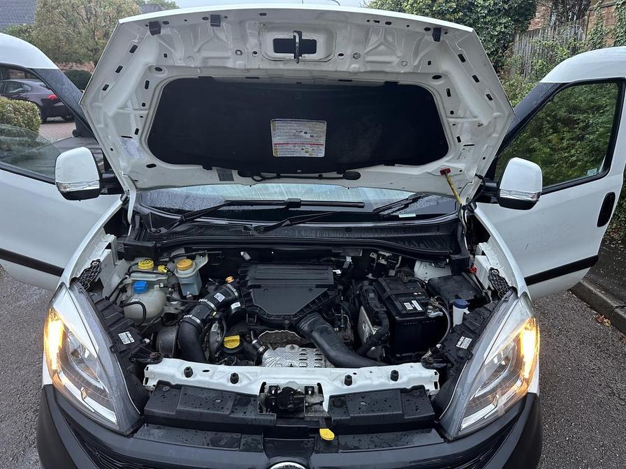 2017 Fiat Doblo Cargo – Model: Doblo 16v SX MultiJet II – CV17OED