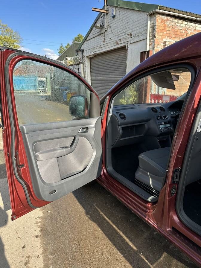 2015 Volkswagen Caddy – Model: Caddy Maxi C20 Life TDI Semi-Auto – SB15JRV