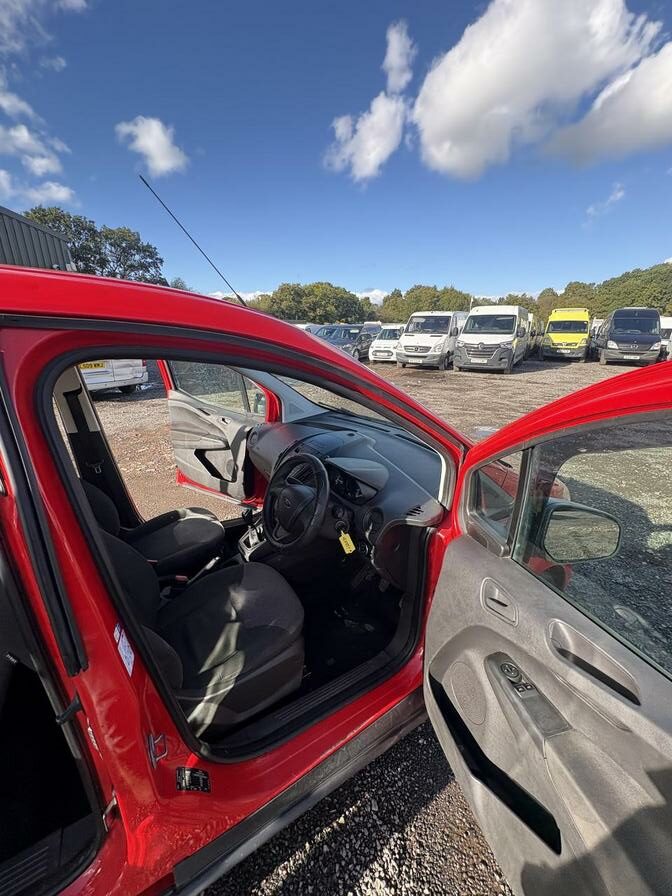 2019 Ford Transit Courier – Model: Transit Courier Base Kombi TDCi – WG19ETY
