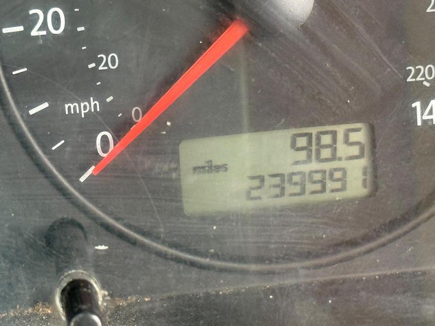 2008 Volkswagen Transporter – Model: Transporter T28 102 TDI SWB – RF58KWZ