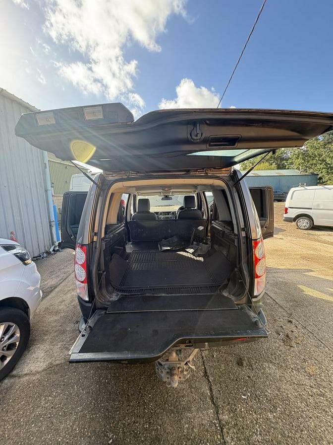 2012 Land Rover Discovery – Model: Discovery TDV6 Auto 210 – VE12FXO