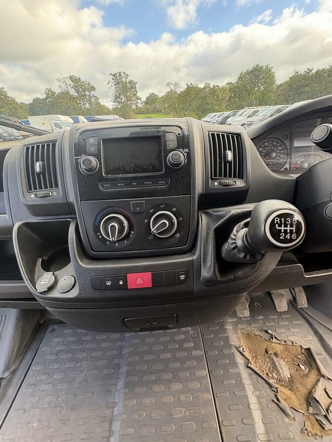 2021 Citroen Relay – Model: Relay 35 L3H2 Enterprise Blue HDi S/S – MM70XDU