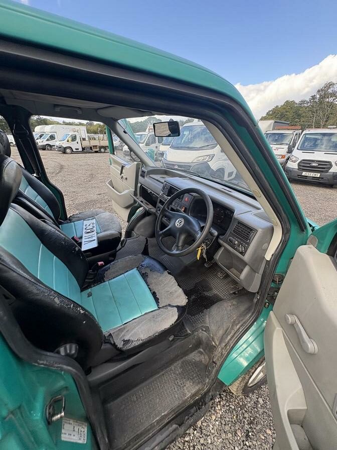 1999 Volkswagen Transporter – Model: Transporter TDI SWB – V41GCS