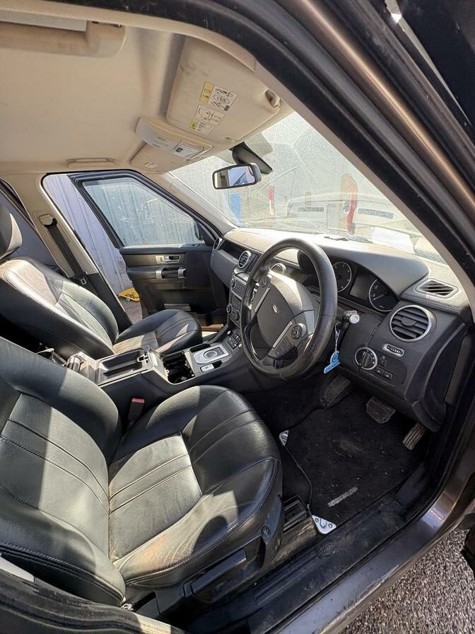 2012 Land Rover Discovery – Model: Discovery TDV6 Auto 210 – VE12FXO