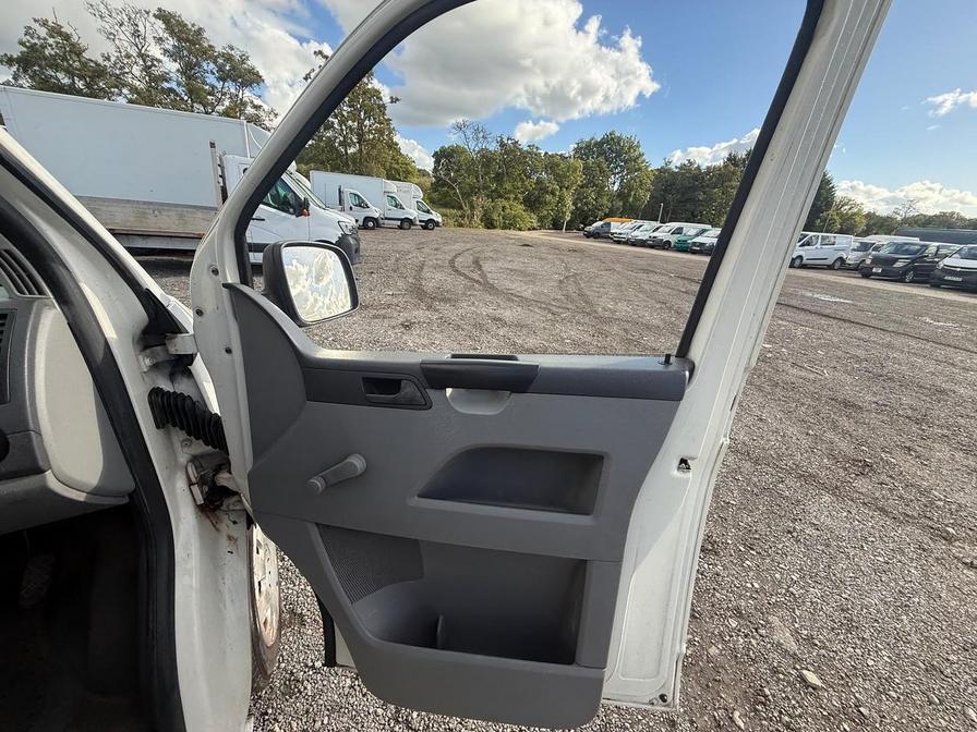 2008 Volkswagen Transporter – Model: Transporter T26 84 TDI SWB – VN08BYV