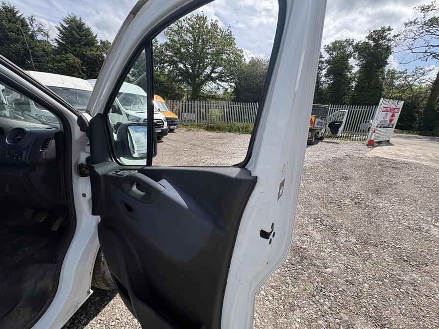 2015 Vauxhall Vivaro – Model: Vivaro  2900 CDTI – DS15EPK
