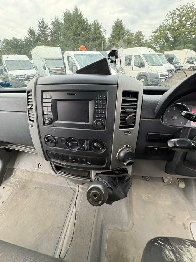 2017 Volkswagen Crafter – Model: Crafter CR35 TDI BlueMotion Technology – MD66UNP