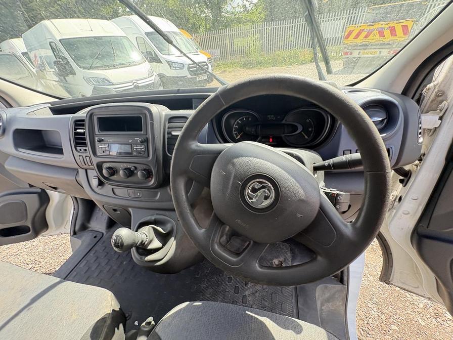 2015 Vauxhall Vivaro – Model: Vivaro  2900 CDTI – DS15EPK