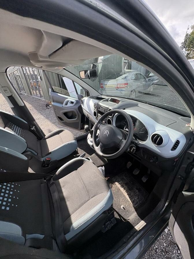 2015 Citroen Berlingo Multispace – Model: Berlingo Multispace VTR HDi – SK15OMT
