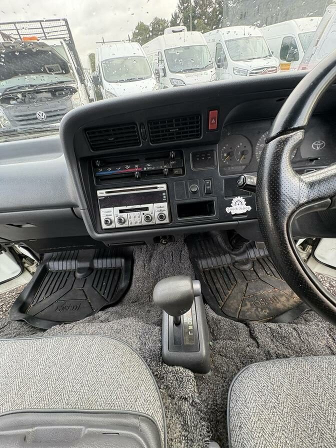 1995 Toyota HIAce – Model: Hiace – M545BSW