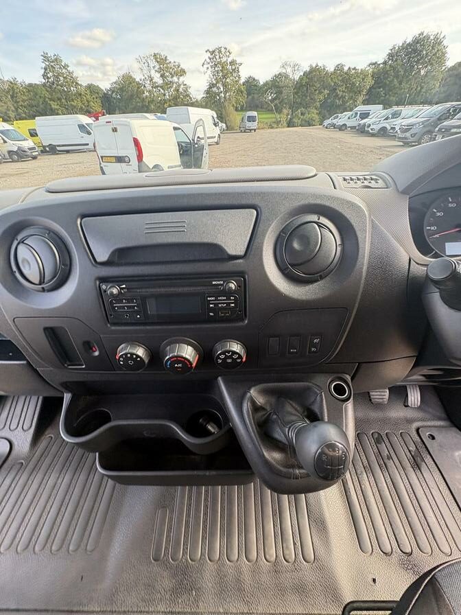 2017 Renault Master – Model: Master LM35 Business+ dCi – AK17TPZ