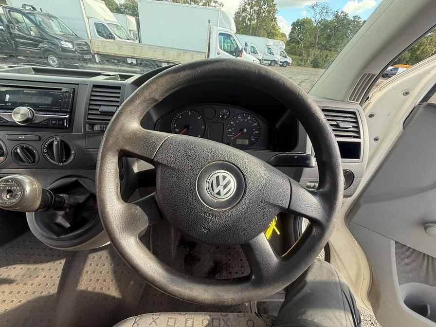 2008 Volkswagen Transporter – Model: Transporter T26 84 TDI SWB – VN08BYV
