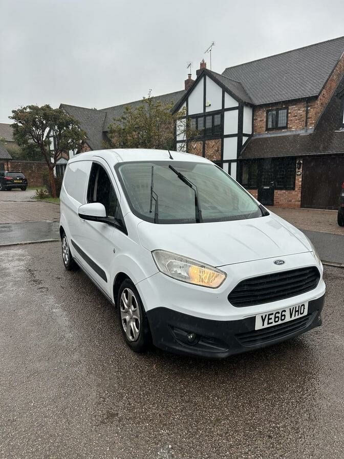 2016 Ford Transit Courier – Model: Transit Courier Trend TDCi – YE66VHO