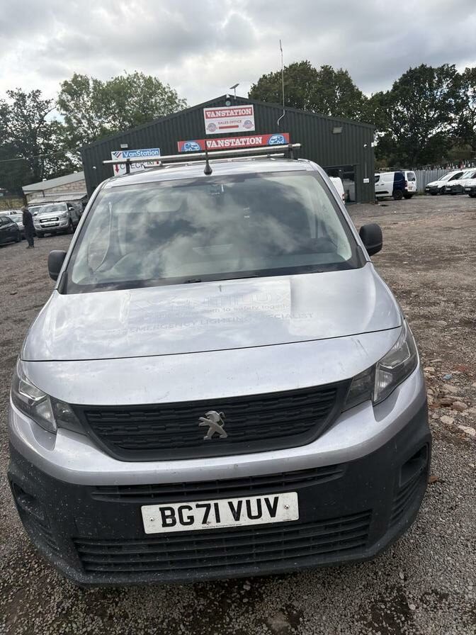 2021 Peugeot Partner – Model: Partner Professional Premium Blue HDi – BG71VUV