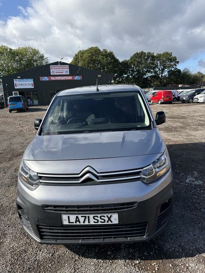 2022 Citroen Berlingo – Model: Berlingo 1000 Enterprise Professional Blue HDi – LA71SSX