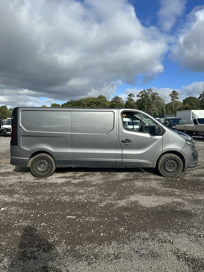 2018 Vauxhall Vivaro – Model: Vivaro  2900 Sportive CDTi – MM18JYC