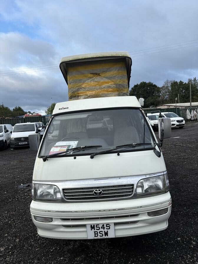 1995 Toyota HIAce – Model: Hiace – M545BSW
