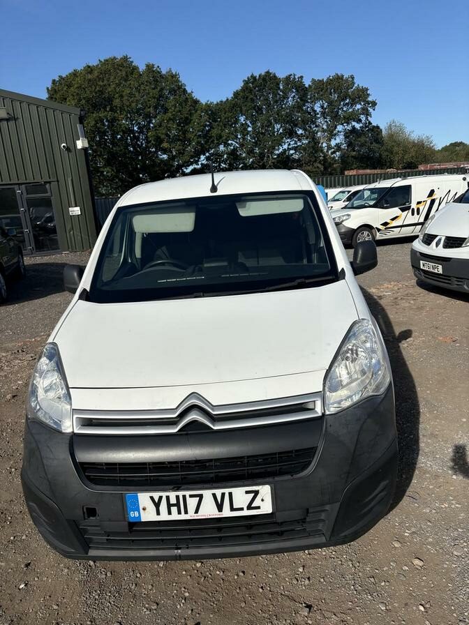 2017 Citroen Berlingo – Model: Berlingo 850 Enterprise Blue HDi – YH17VLZ