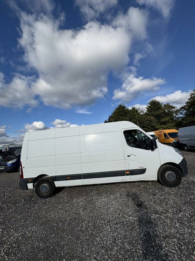 2013 Renault Master – Model: Master 125.35 LWB – BX13HDN