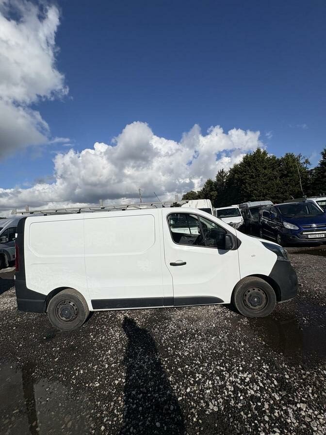 2015 Vauxhall Vivaro – Model: Vivaro  2700 CDTI – CV65OGJ