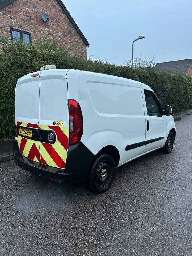 2017 Fiat Doblo Cargo – Model: Doblo 16v SX MultiJet II – CV17OED