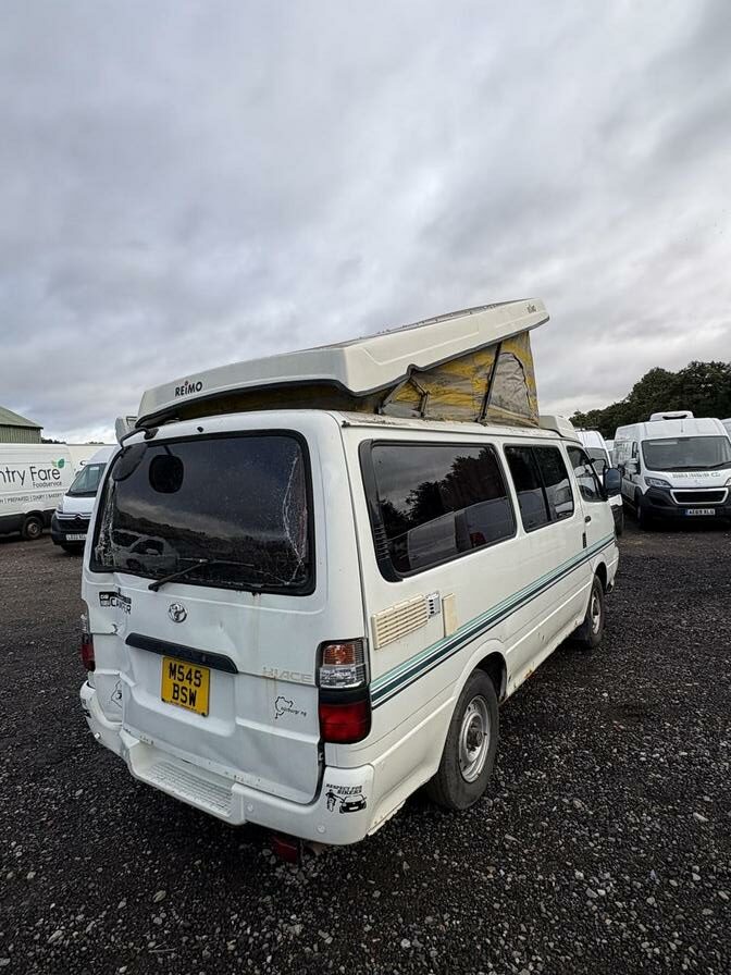 1995 Toyota HIAce – Model: Hiace – M545BSW