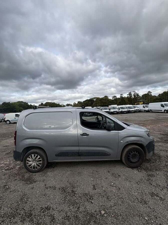 2021 Peugeot Partner – Model: Partner Professional Premium Blue HDi – BG71VUV