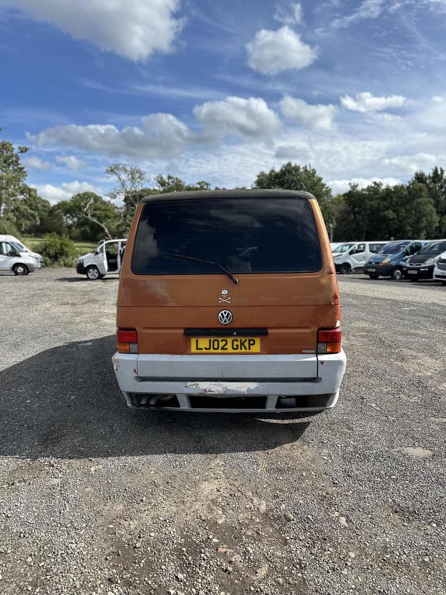 2002 Volkswagen Transporter – Model: Transporter TDI SWB – LJ02GKP