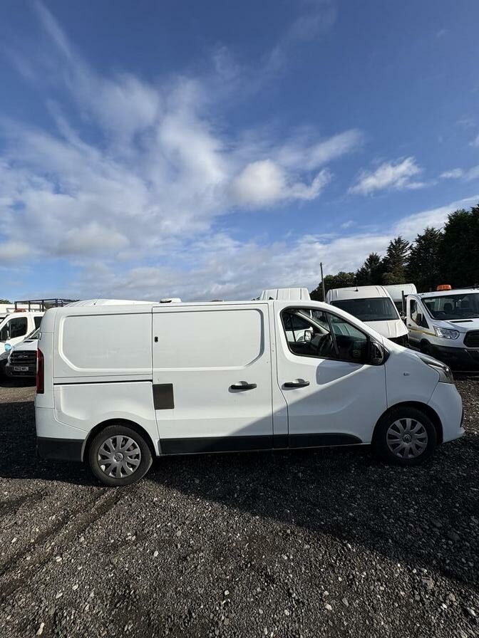 2016 Renault Trafic – Model: Trafic SL27 Business+ Energy dCi – LX66OMA