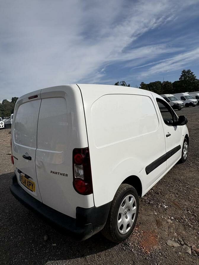 2014 Peugeot Partner – Model: Partner 850 Professional L1 HDi – FL14XPY