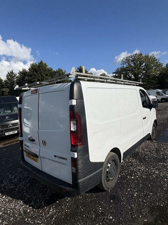 2015 Vauxhall Vivaro – Model: Vivaro  2700 CDTI – CV65OGJ