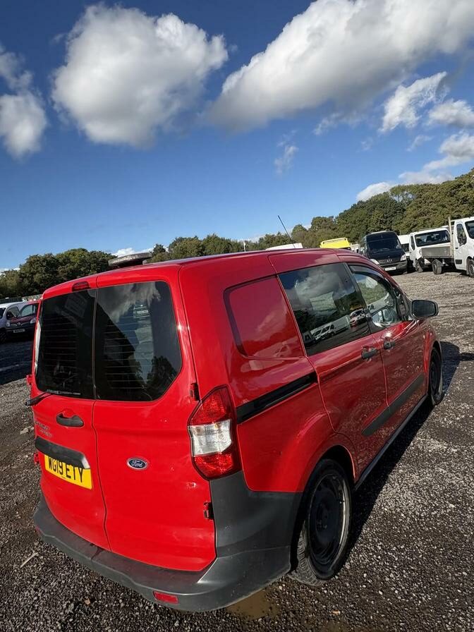 2019 Ford Transit Courier – Model: Transit Courier Base Kombi TDCi – WG19ETY